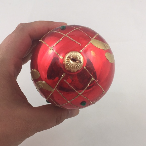 VINTAGE ARTISAN HANDCRAFTED RED EGG SHAPED CHRISTMAS ORNAMENT UPCYCLED - Picture 6 of 8